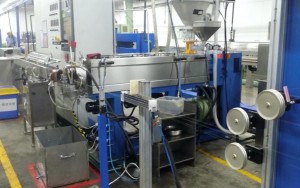 Extrusion Unit and Auxiliary Machine